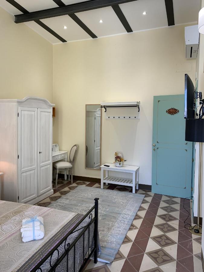 Bed and Breakfast Piazza Fontana Luxury Галатина Экстерьер фото