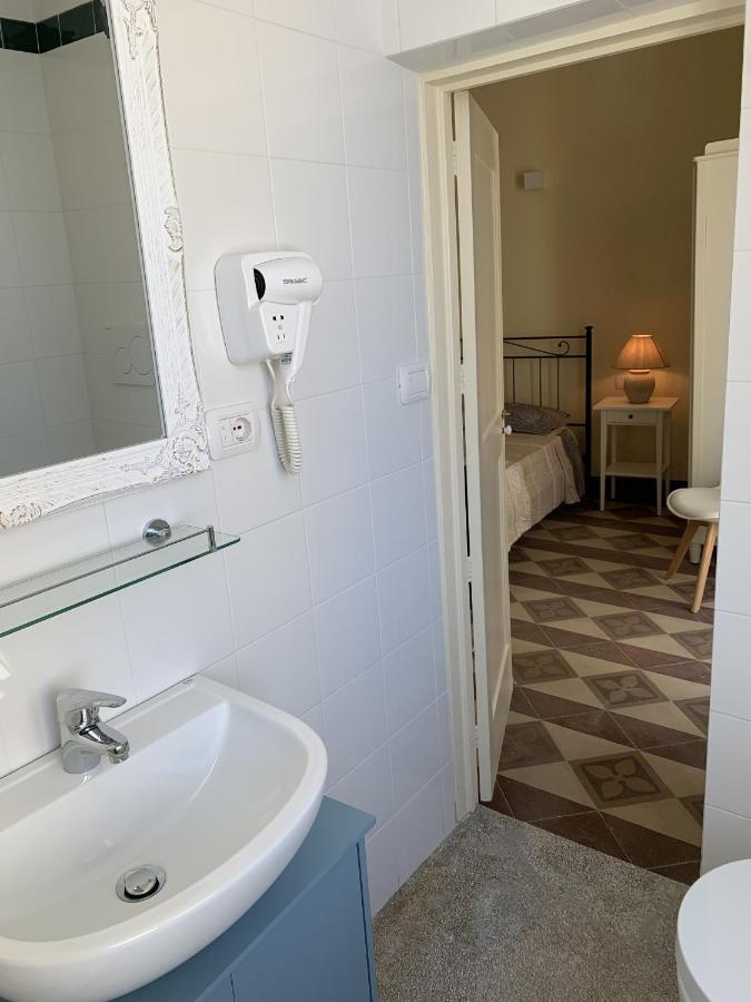Bed and Breakfast Piazza Fontana Luxury Галатина Экстерьер фото