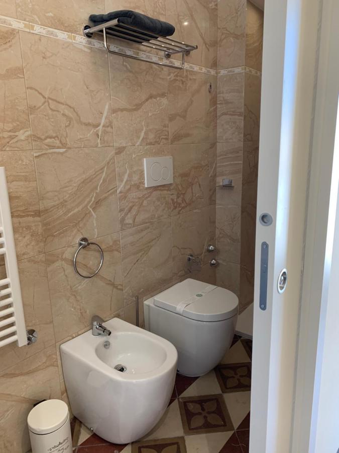 Bed and Breakfast Piazza Fontana Luxury Галатина Экстерьер фото