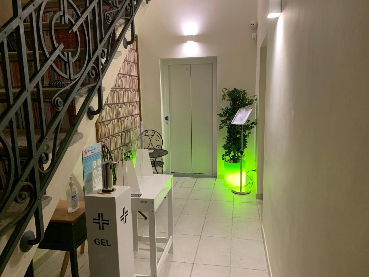 Bed and Breakfast Piazza Fontana Luxury Галатина Экстерьер фото